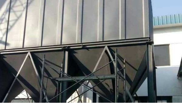 耀先脈沖布袋除塵器過濾效果99.5%，機械廠粉塵問題迎刃而解！